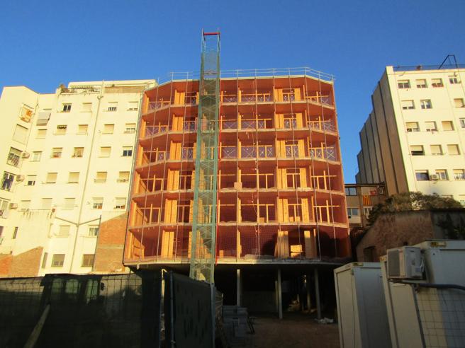 En las entrañas del edificio de madera más alto de España